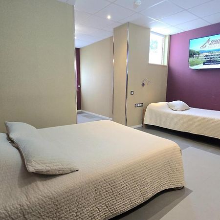 Logis Hotel & Restaurant Arcombelle Монтини-льо-Роа Екстериор снимка