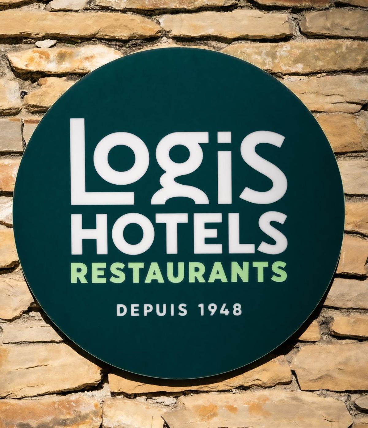 Logis Hotel & Restaurant Arcombelle Монтини-льо-Роа Екстериор снимка